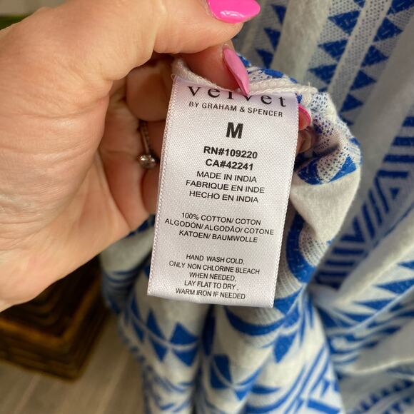 Velvet by Graham & Spencer Dinae Jacquard Maxi Dres in White & Colbot Blue - Picture 10 of 13